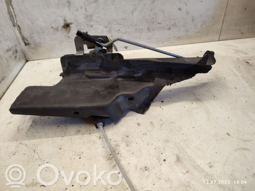 Audi A4 S4 B7 8E 8H Türschloss vorne 