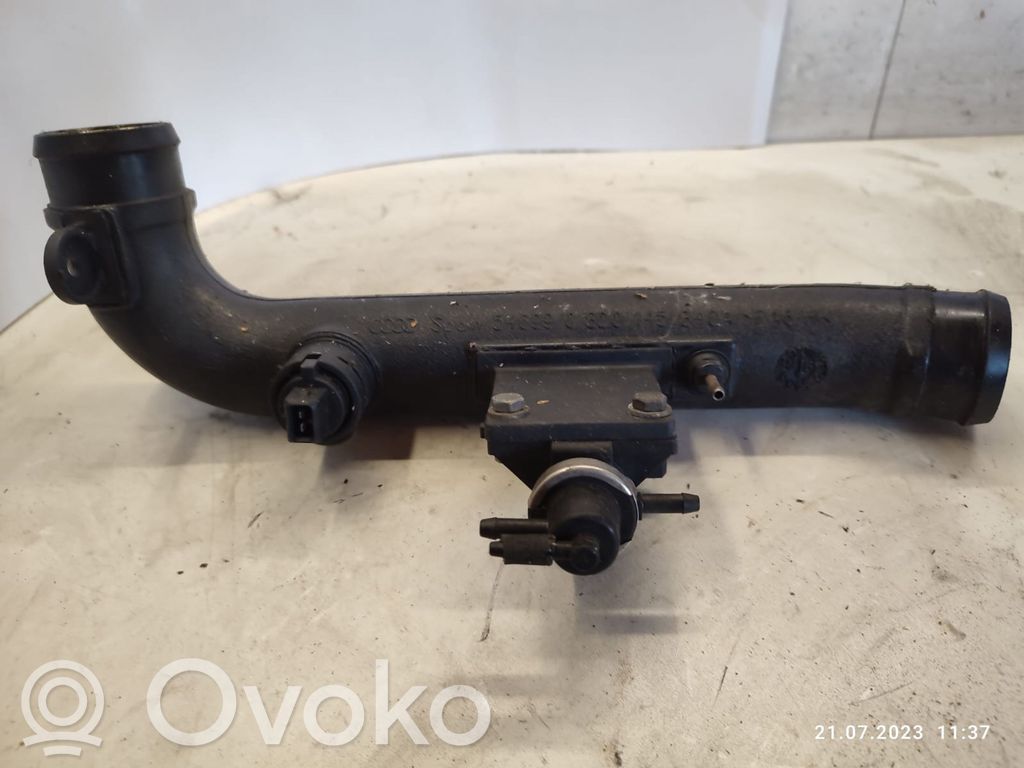 Audi A6 S6 C6 4F Manguera/tubo del intercooler 