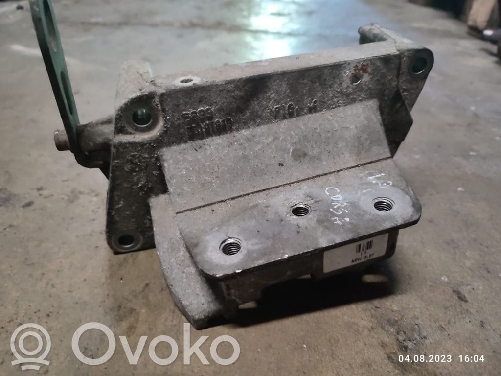 Opel Corsa C Engine mounting bracket 