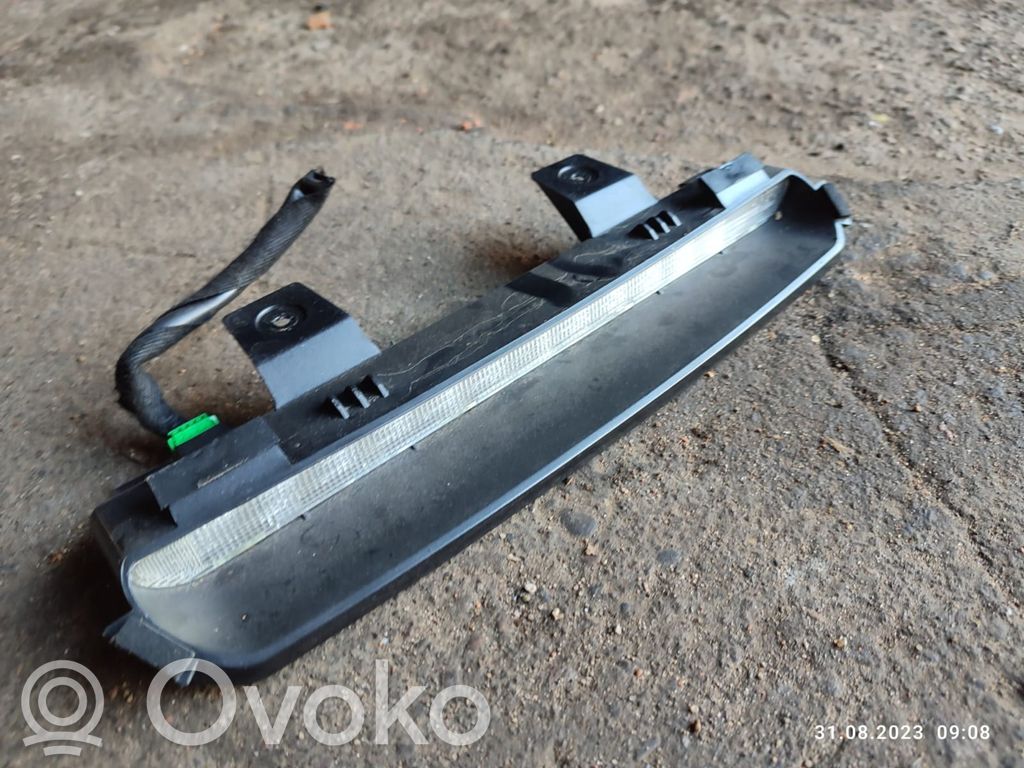 Volvo S40, V40 Third/center stoplight 