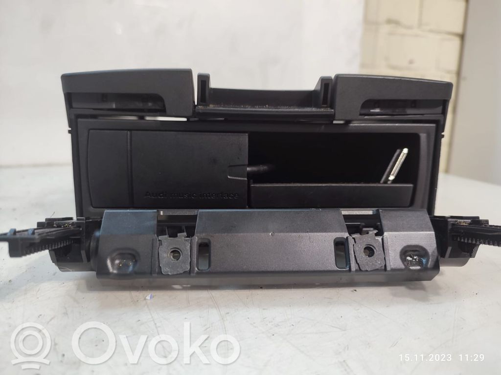 Audi Q7 4L Otros repuestos del interior 