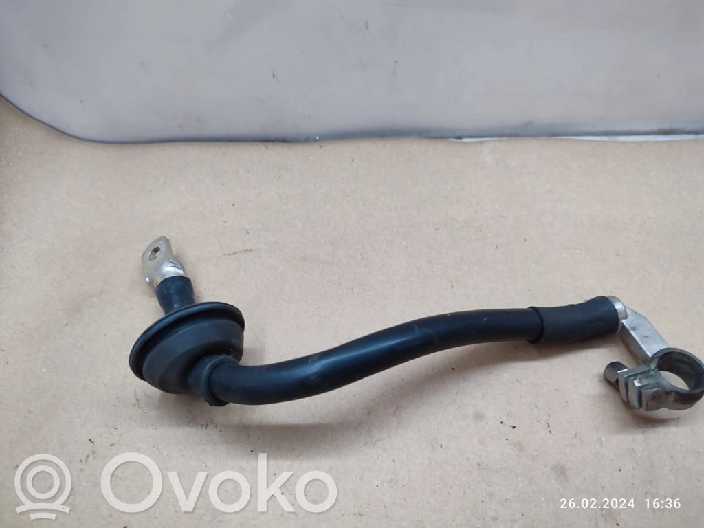 Audi Q7 4L Pluskaapeli (akku) 