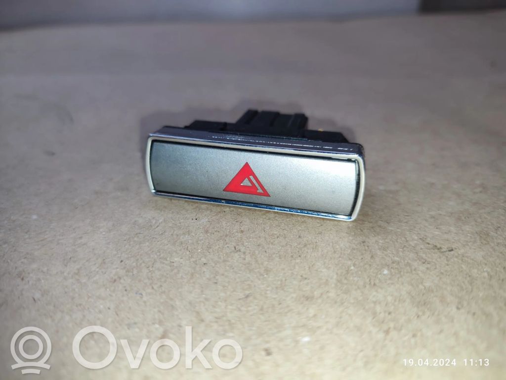 Ford Mondeo MK IV Hazard light switch 