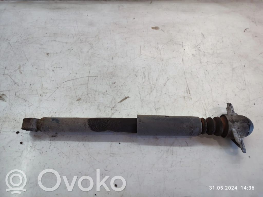 Volkswagen Tiguan Takaiskunvaimennin 