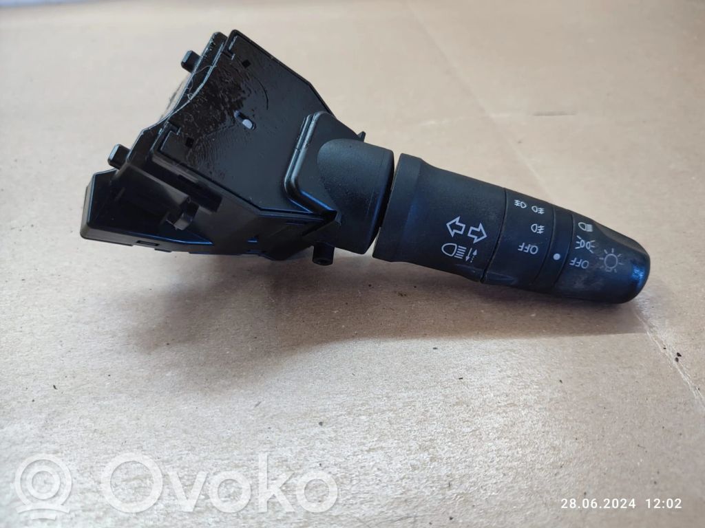 Nissan Terrano Indicator stalk 