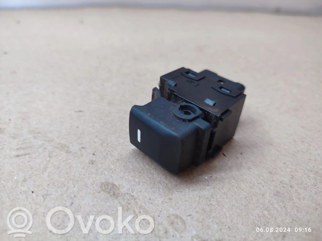 KIA Sportage Electric window control switch 