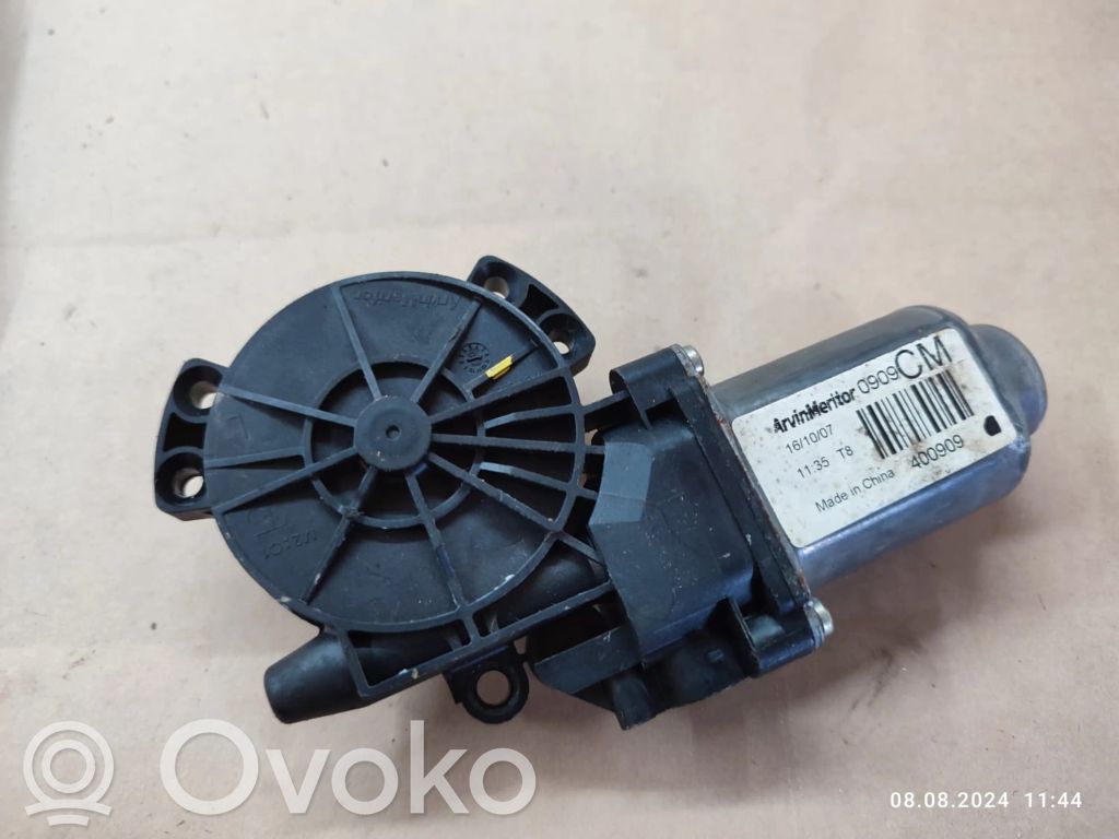 Hyundai Santa Fe Takaoven ikkunan nostomoottori 