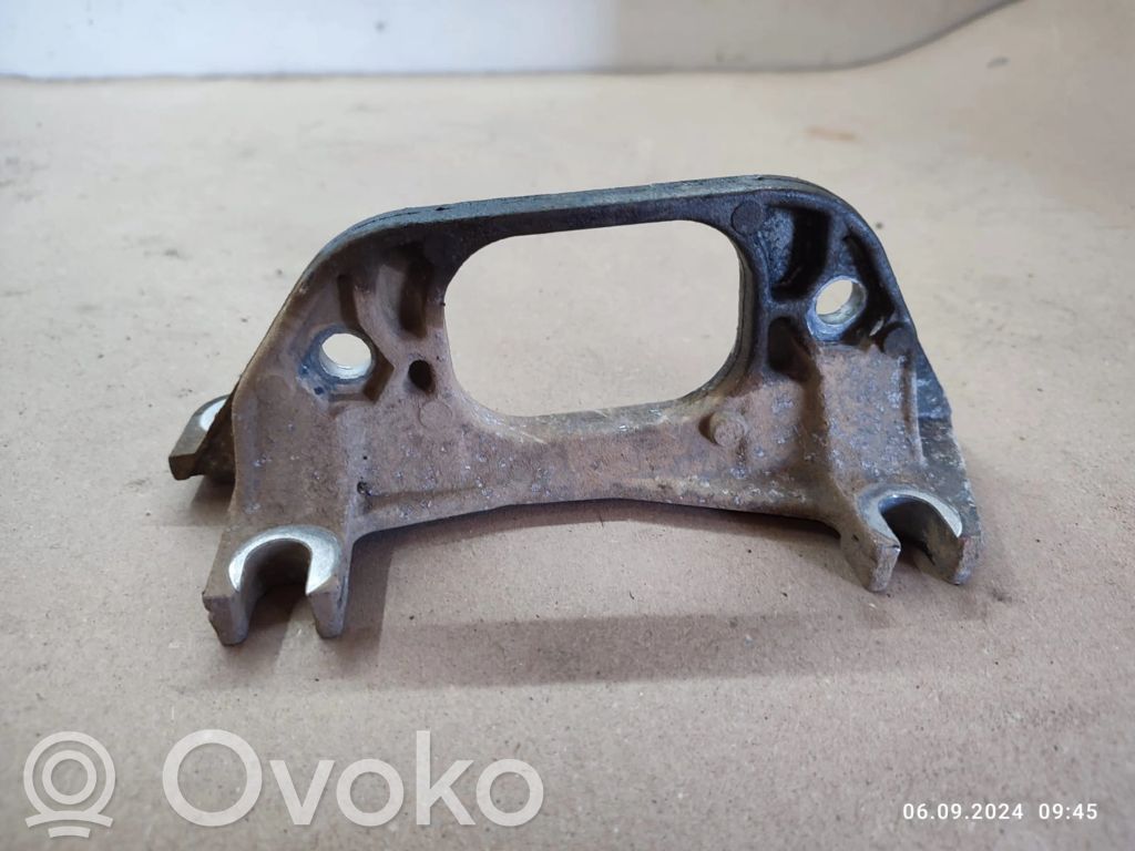 Renault Megane II Moottorin kiinnikekorvake (käytetyt) 