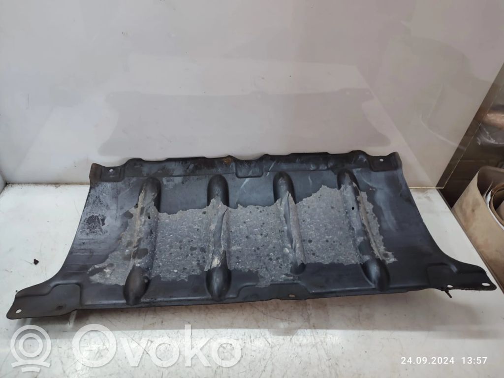 Front bumper skid plate/under tray