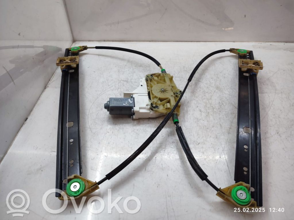 Audi Q7 4L Elektryczny podnośnik szyby drzwi tylnych 