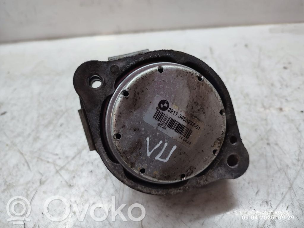 BMW X3 E83 Engine mount bracket 