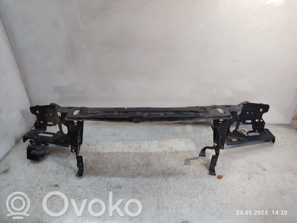 Volvo XC90 Radiatoru panelis 
