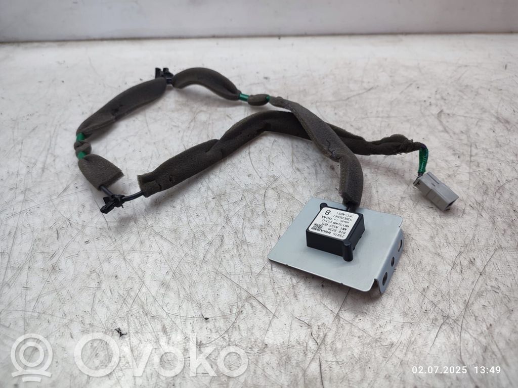 Infiniti Q50 Antenne GPS 