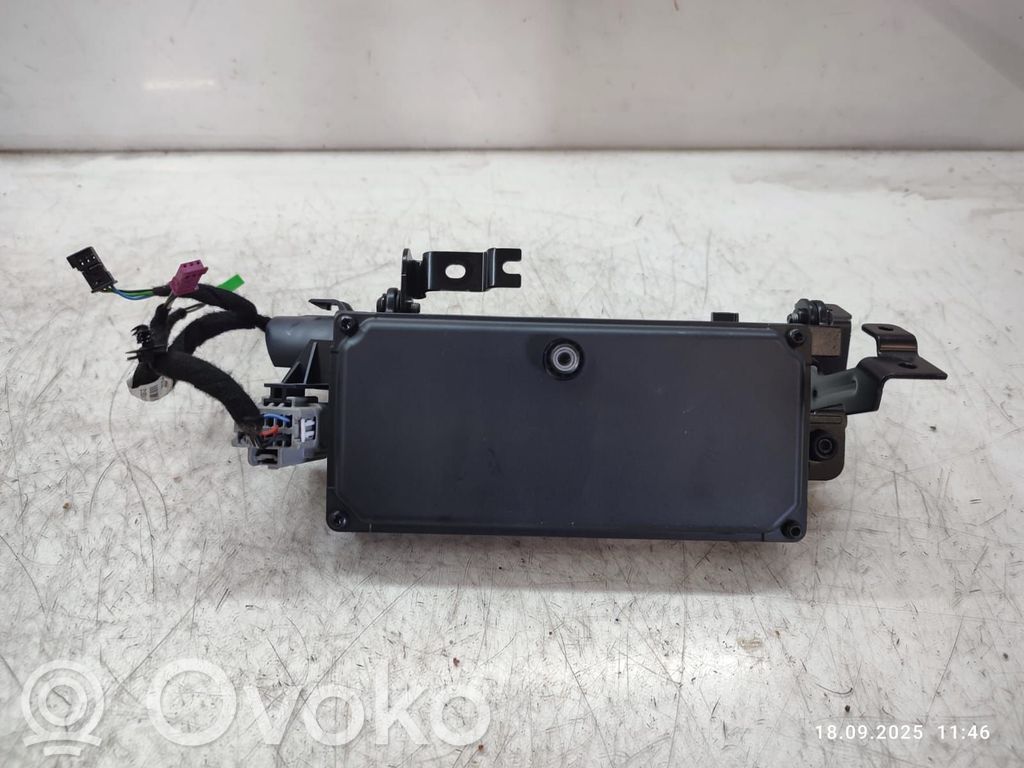 Volvo S90, V90 Windshield/windscreen camera 