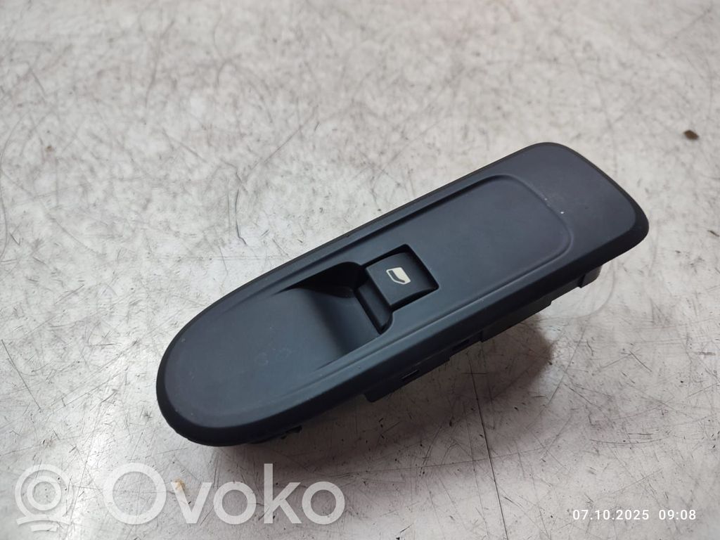 Peugeot 508 RXH Electric window control switch 