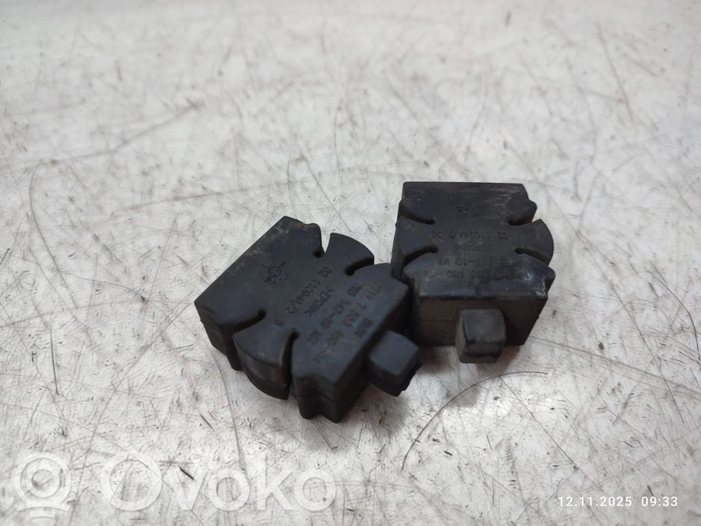 Radiator mount bracket   7553480,1711755348004,78514710