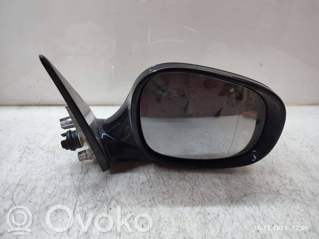 Front door electric wing mirror   7182695