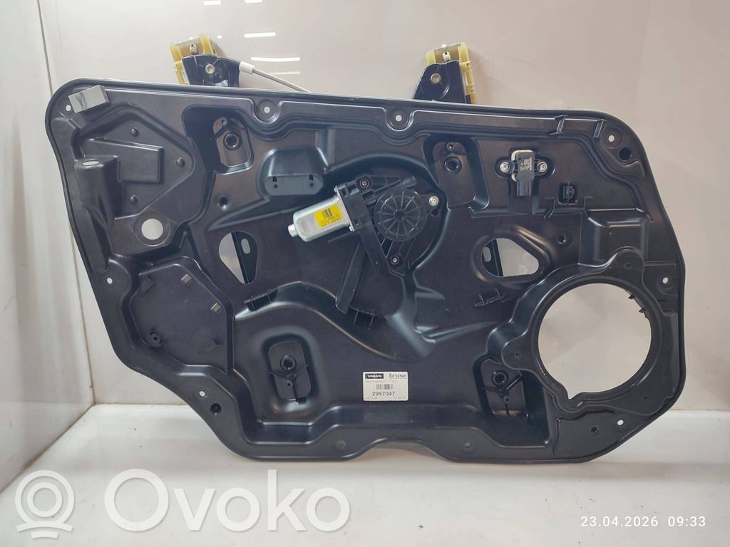 Volvo XC60 Macara ușă față cu motor 