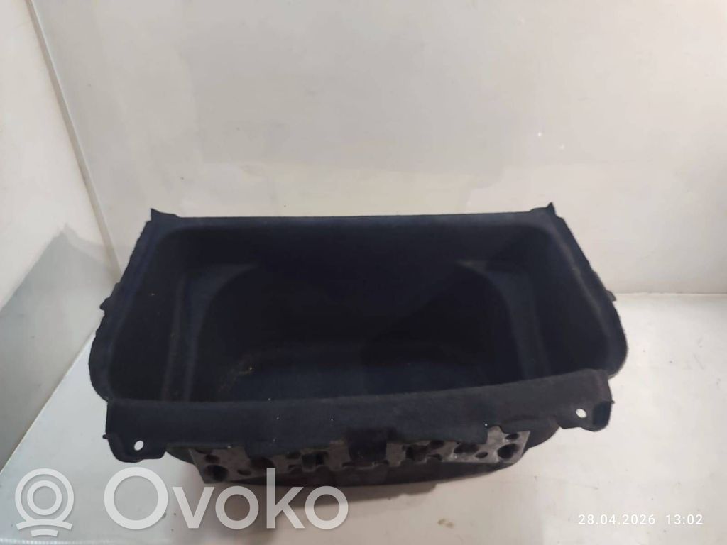Tesla Model Y Daiktadėžė bagažinėje 