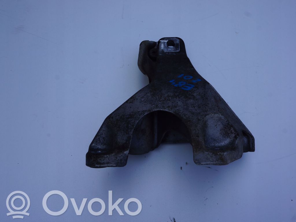 BMW X1 E84 Engine mounting bracket 