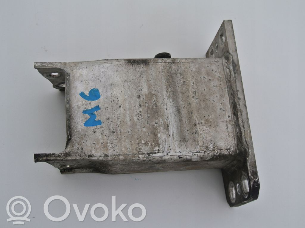 Лонжерон   7907036