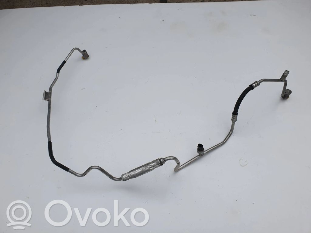 BMW M3 e92 Ilmastointilaitteen putki (A/C) 