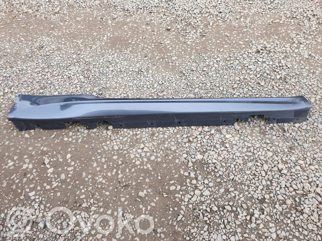 BMW M3 e92 Side skirt front trim 