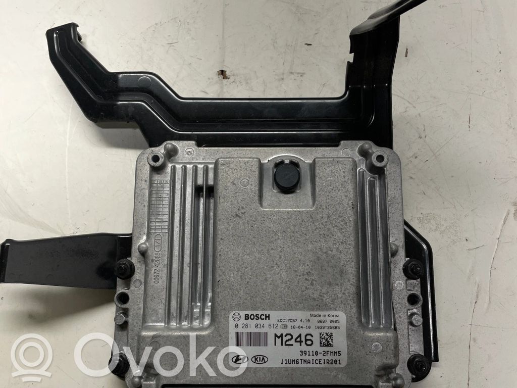 KIA Sorento Engine control unit/module 