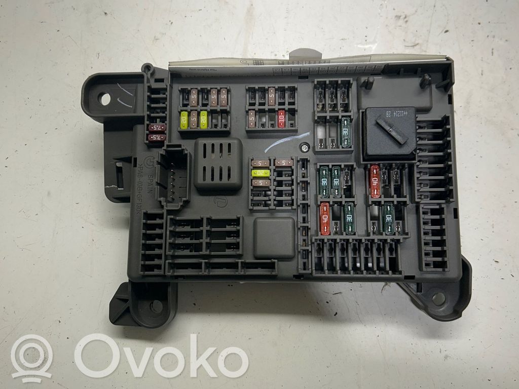 BMW X5 E70 Fuse module 
