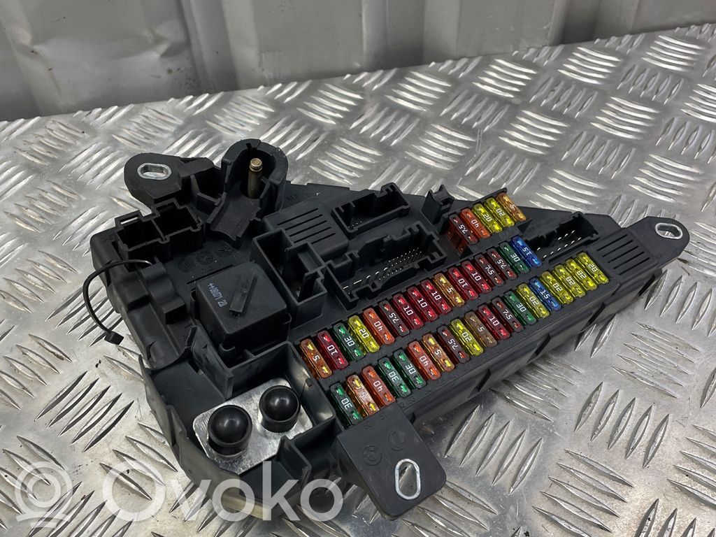 BMW 5 E60 E61 Fuse module 