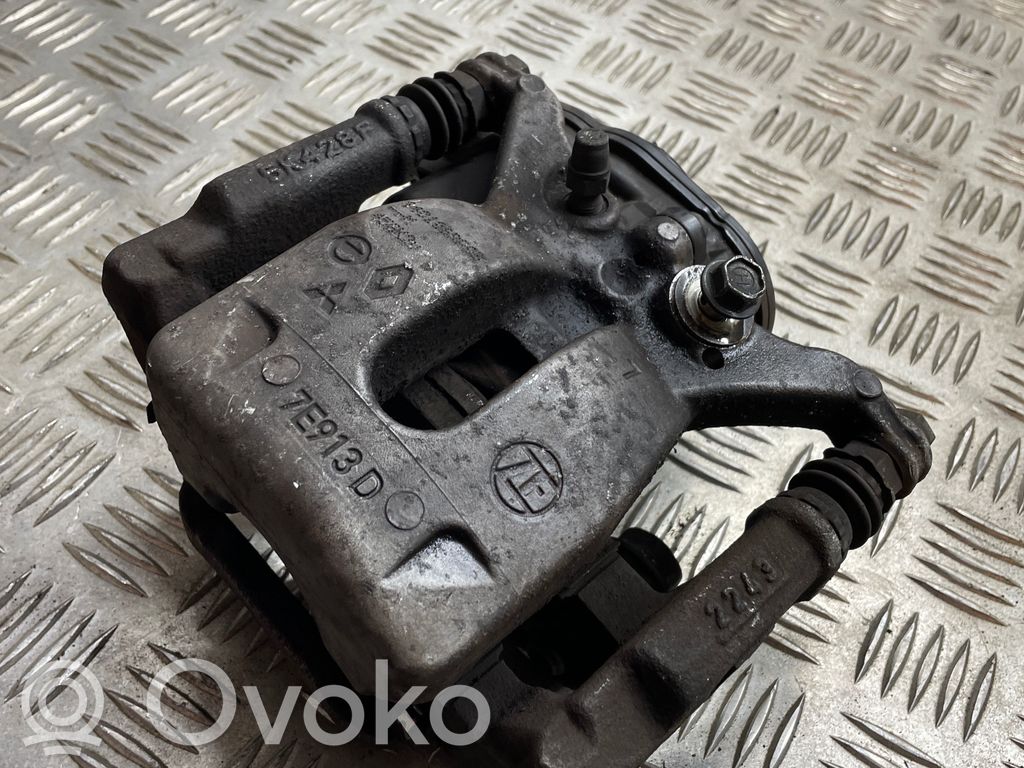 Nissan Qashqai J12 Задний суппорт 