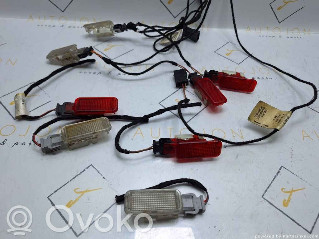 Éclairage intérieur porte avant   8L0971035G,8L0971035G