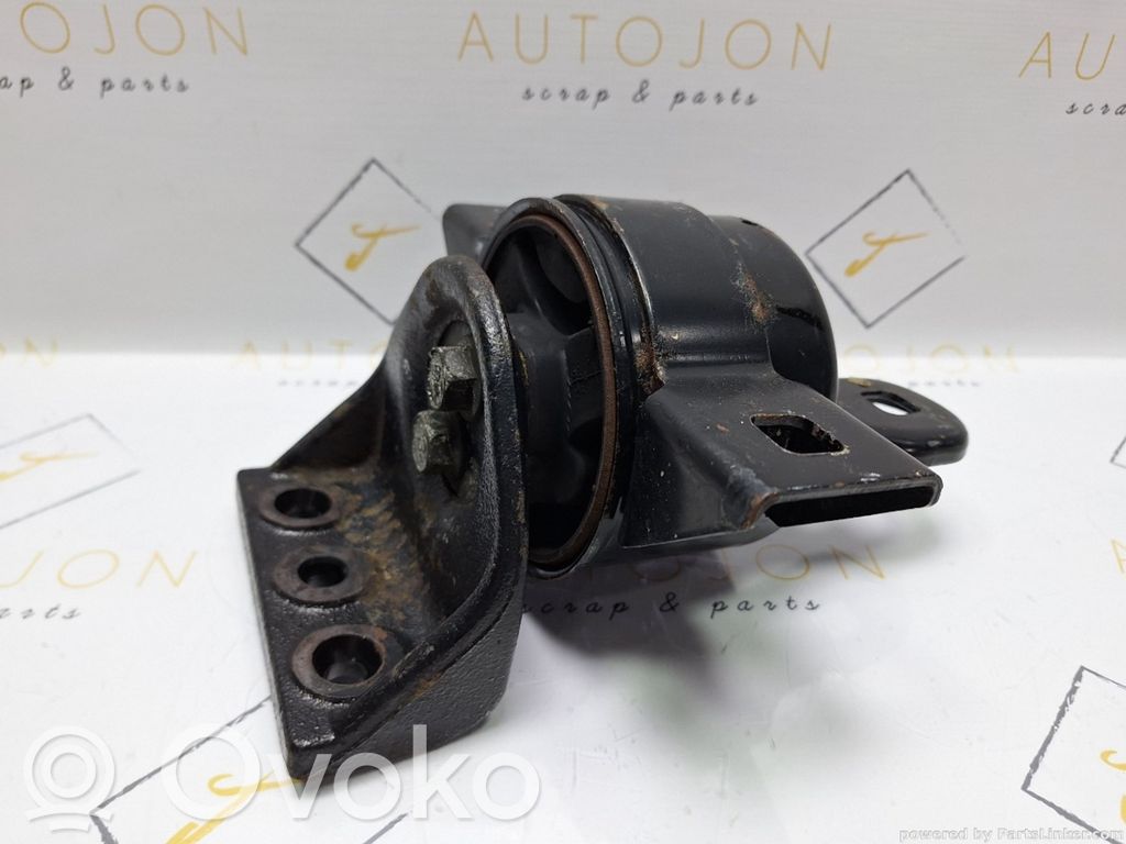 Engine mount bracket