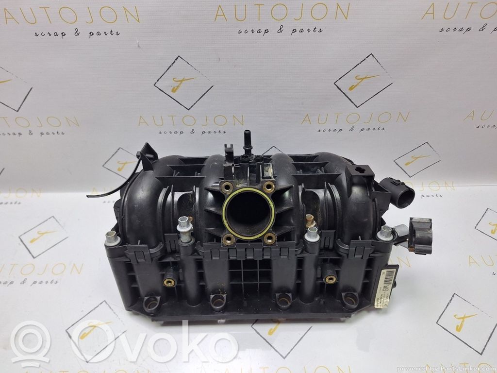 Opel Corsa C Colector de admisión 