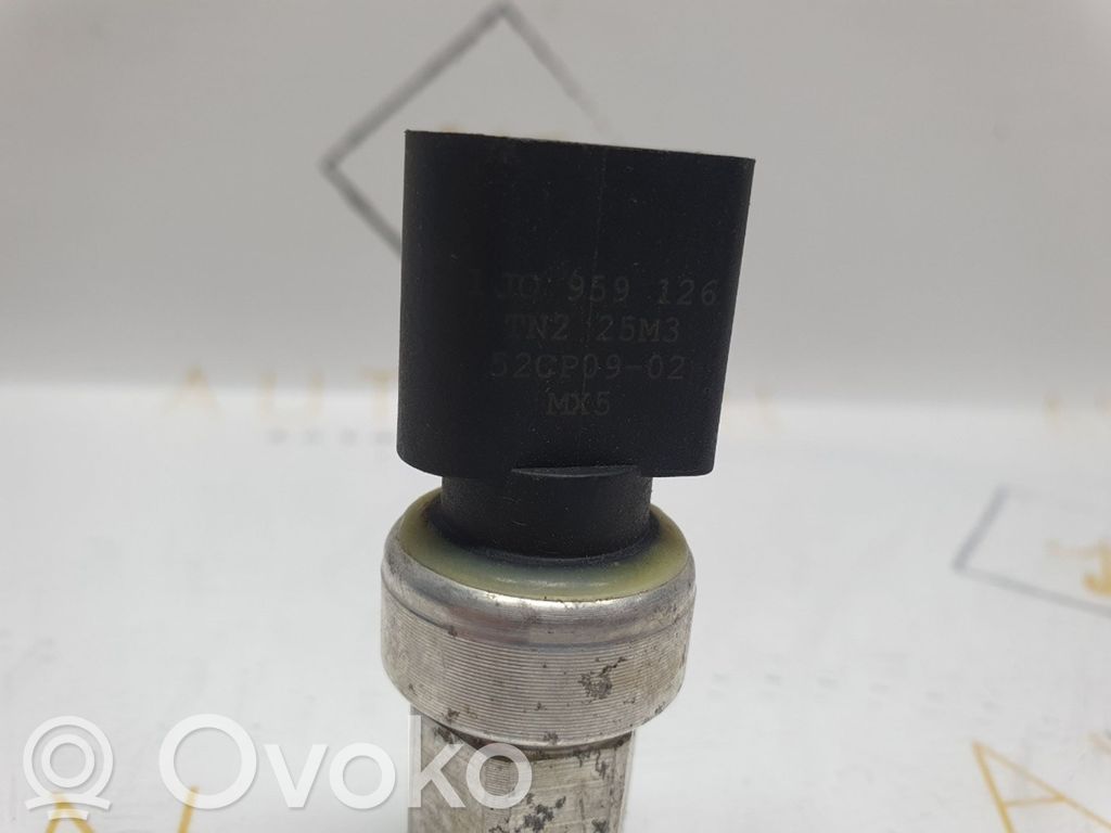 Sensor
