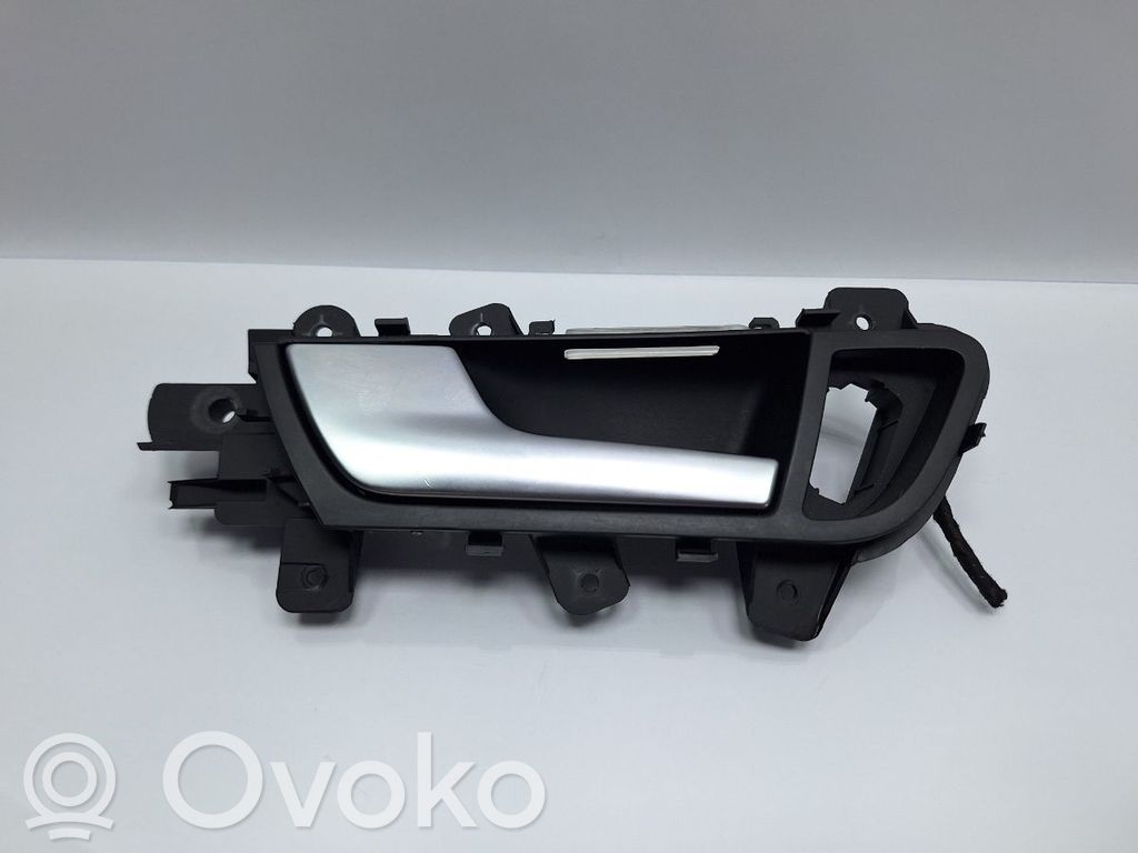 Manecilla interna puerta delantera   8K0837019A,8K0837019A