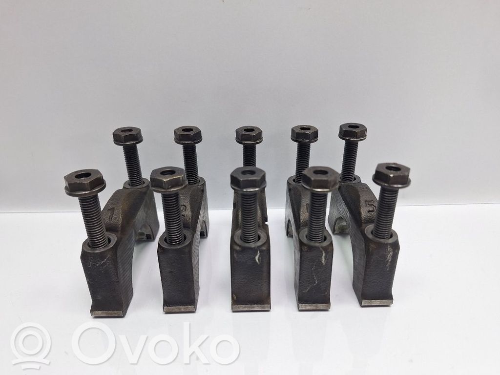 Audi A6 S6 C6 4F Crankshaft Holder 
