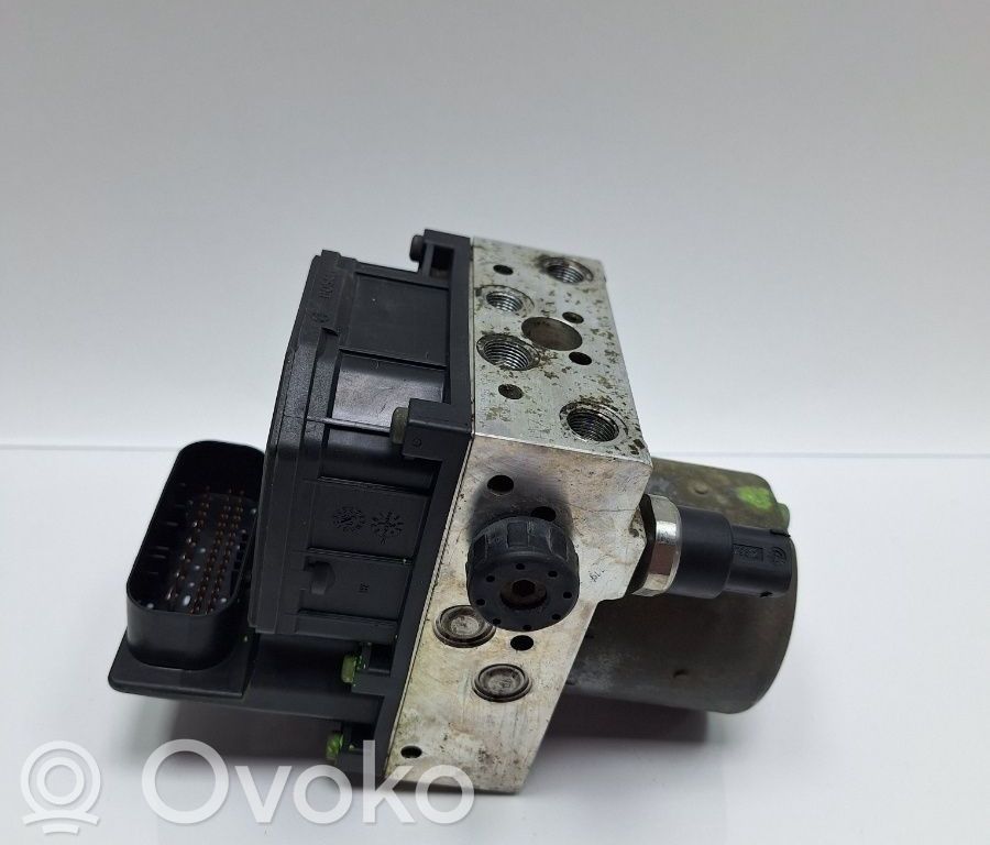 Volkswagen PASSAT B3 ABS bloks 