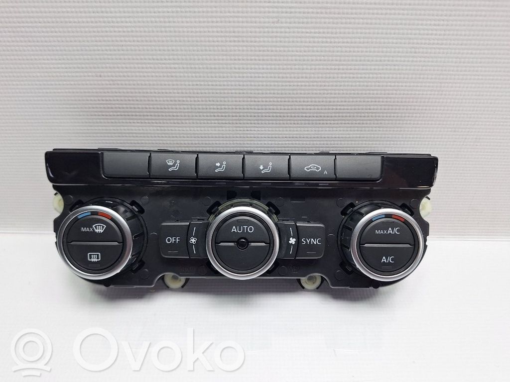 Volkswagen Jetta IV Air conditioner control unit module 