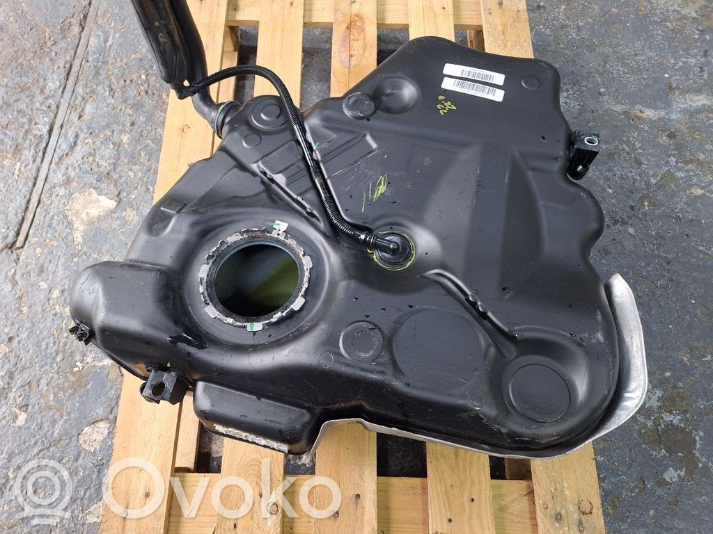 Volkswagen Jetta IV Serbatoio del carburante 