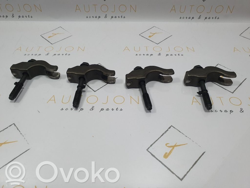 Opel Zafira B Polttoainesuutin 