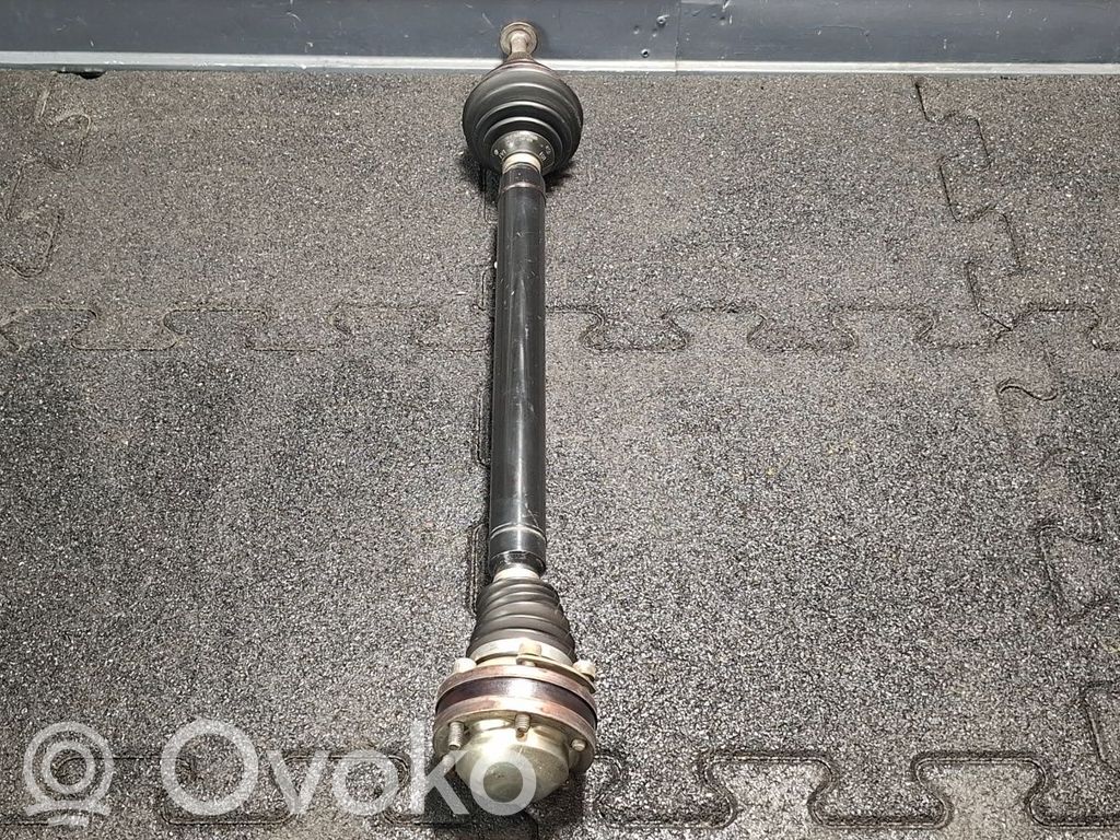 Volkswagen PASSAT B7 Front driveshaft 