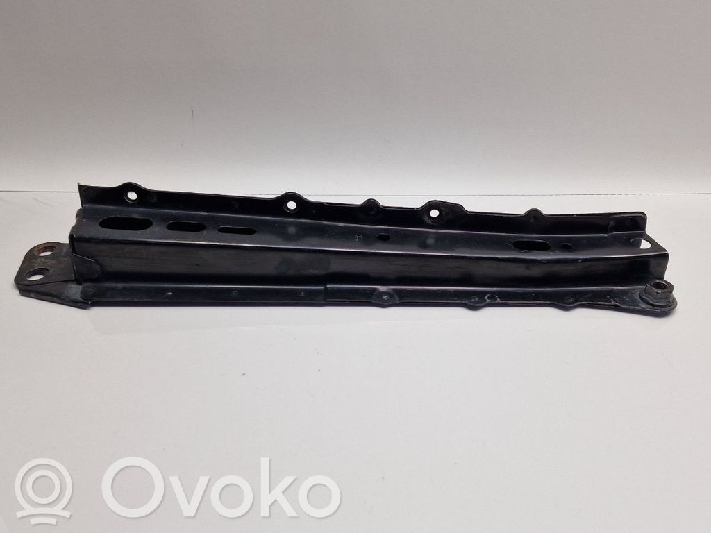 Toyota Prius (XW30) Panel mocowania chłodnicy 