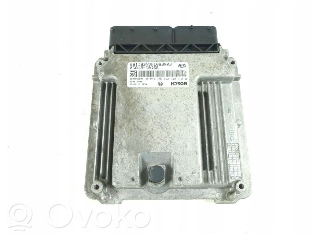 Engine control unit/module ECU   0281019257