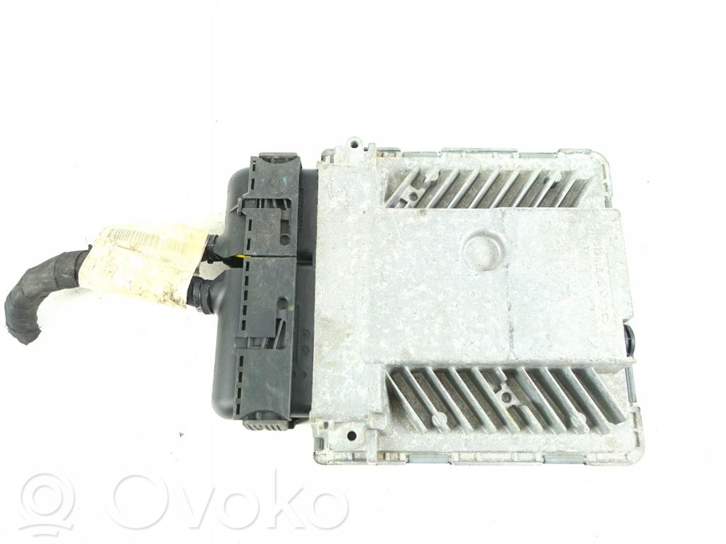 Komputer / Sterownik ECU silnika   03G906018EF