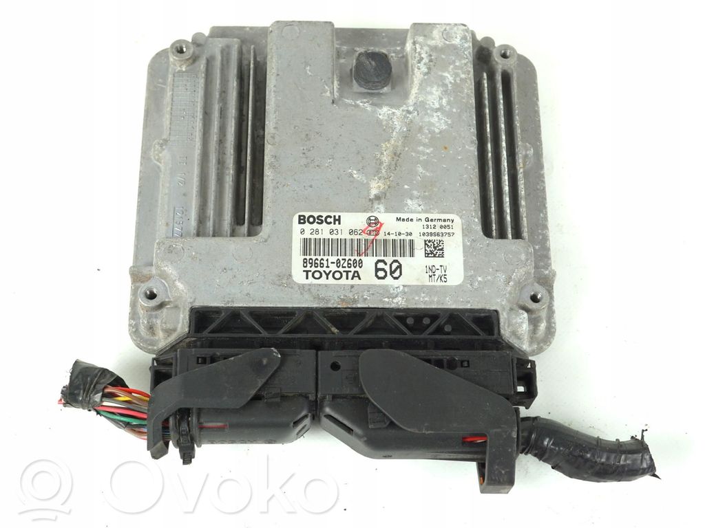 Toyota Corolla Verso AR10 Engine control unit/module ECU 