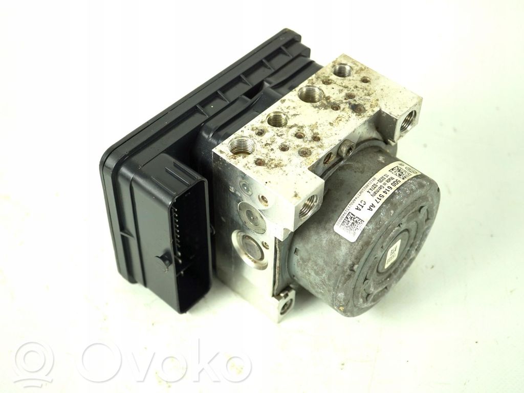 Volkswagen Golf III Bomba de ABS 