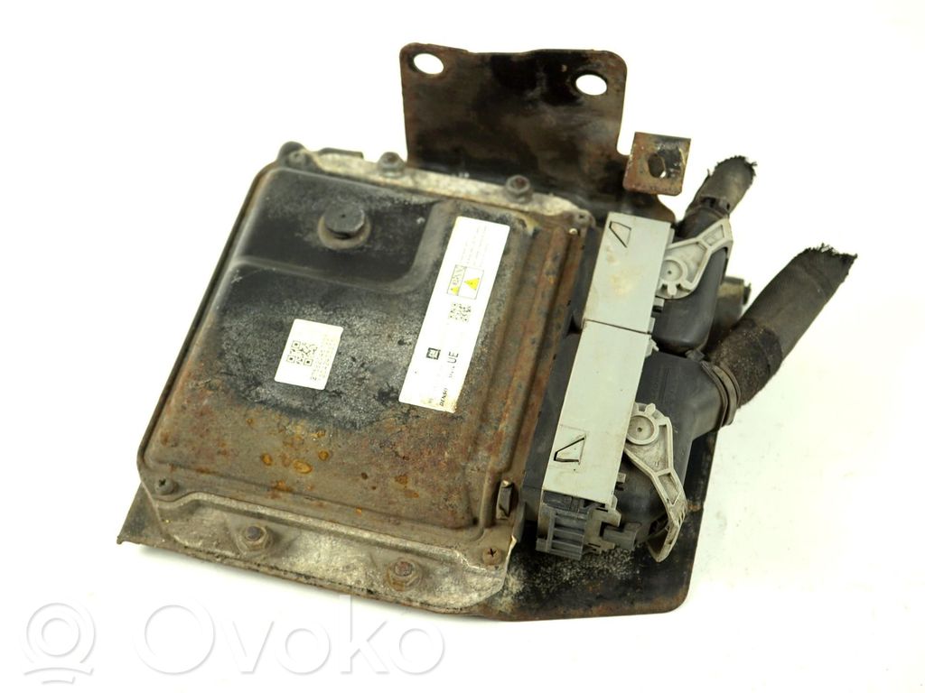 Opel Zafira B Engine control unit/module ECU 