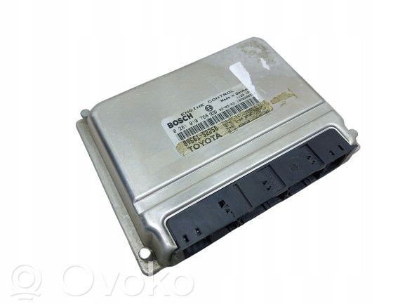 Toyota Yaris Verso Komputer / Sterownik ECU silnika 