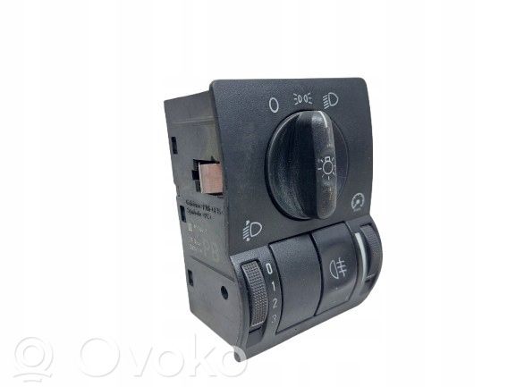 Opel Corsa C Light switch 